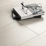 Δάπεδο Laminate KAINDL K2411, 1383 x 193 x 8.5mm 33/AC5 - Image 3